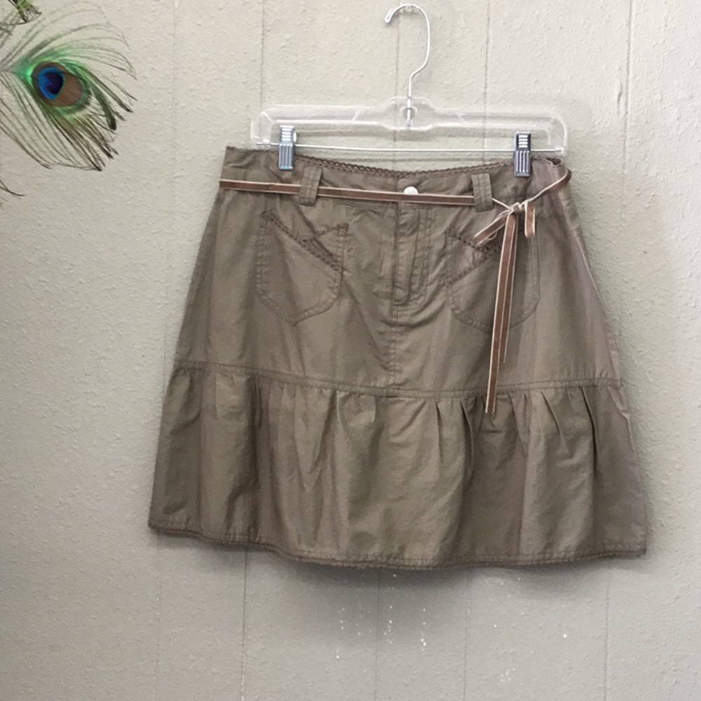 Skirt army green with zipper front